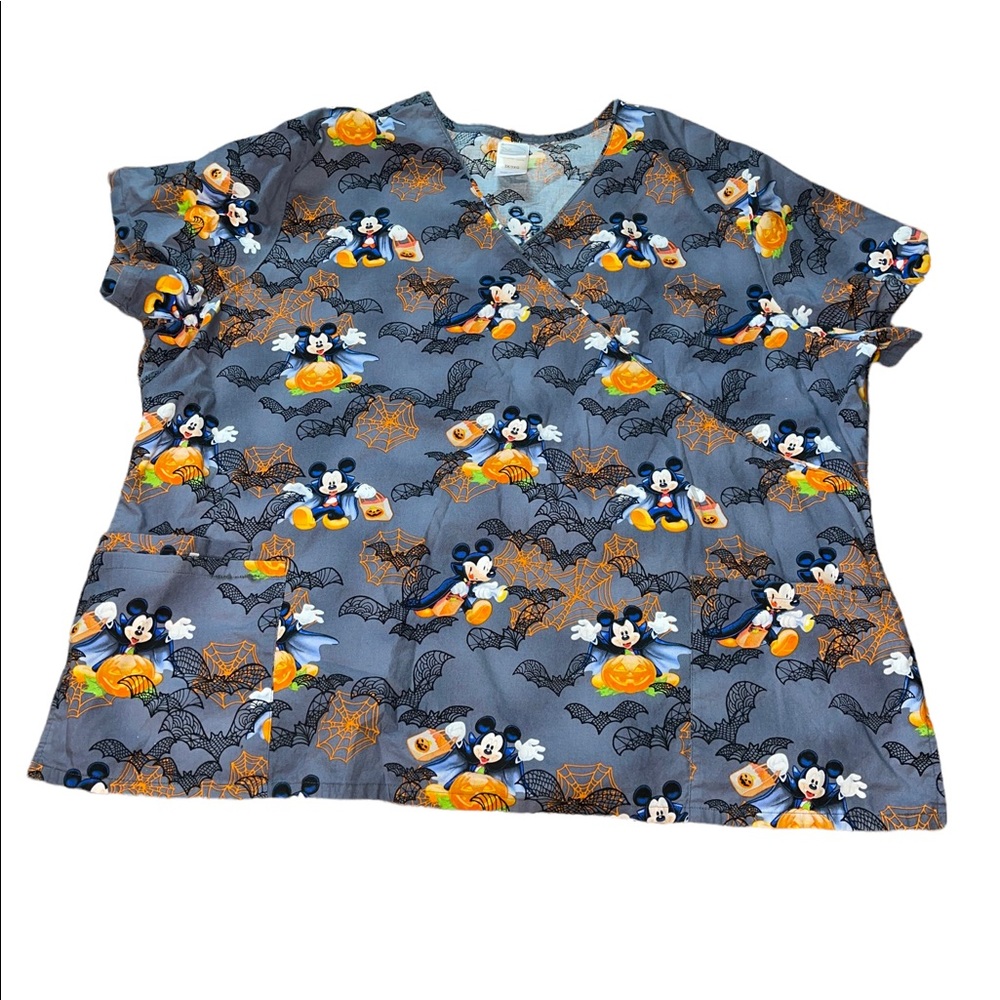 Disney Vampire Mickey Mouse Halloween 3X Scrub Top Woman’s 3 Pocket Nurse Vet